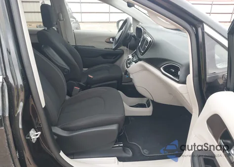 2024 Chrysler Voyager Lx из США, поврежденный, VIN 2C4RC1CG1RR167872